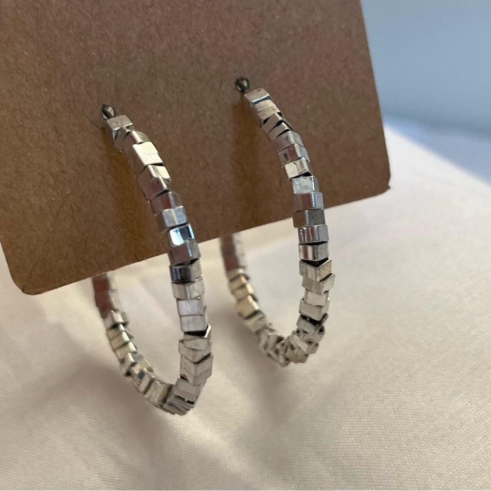 Silver Movable Design Hoop Earrings